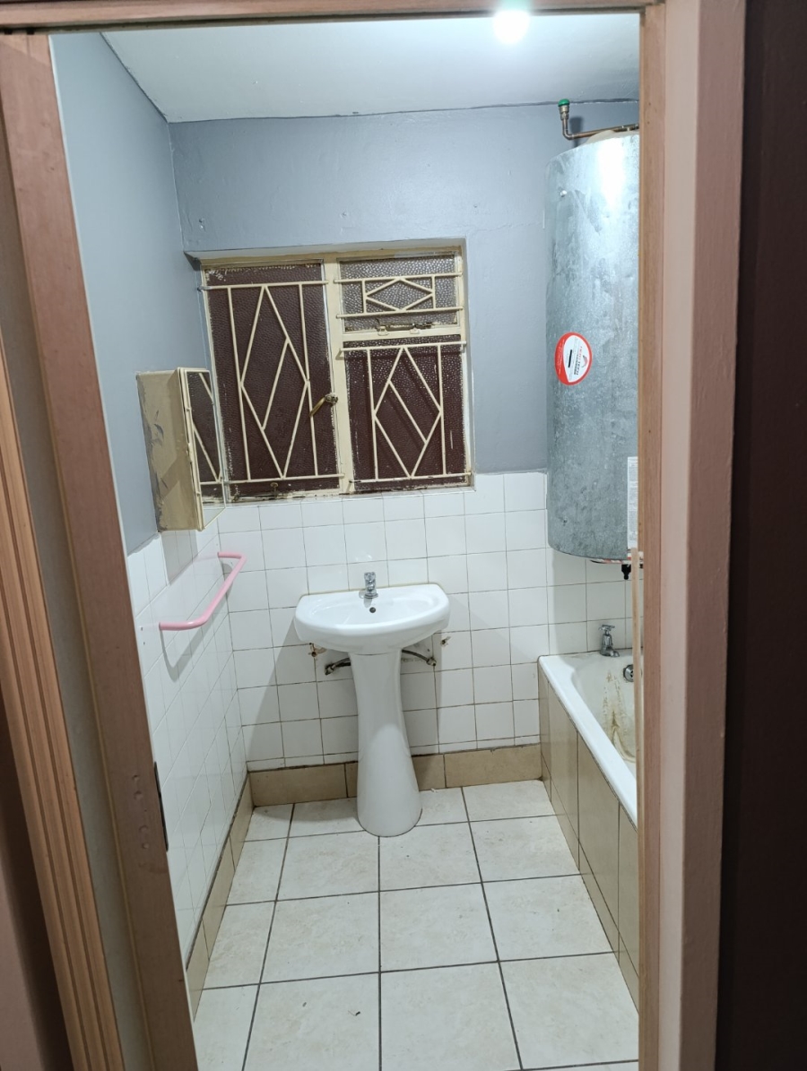 To Let 1 Bedroom Property for Rent in Navalsig Free State